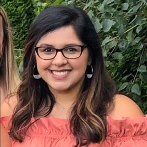 Meet your Posher, Courtney